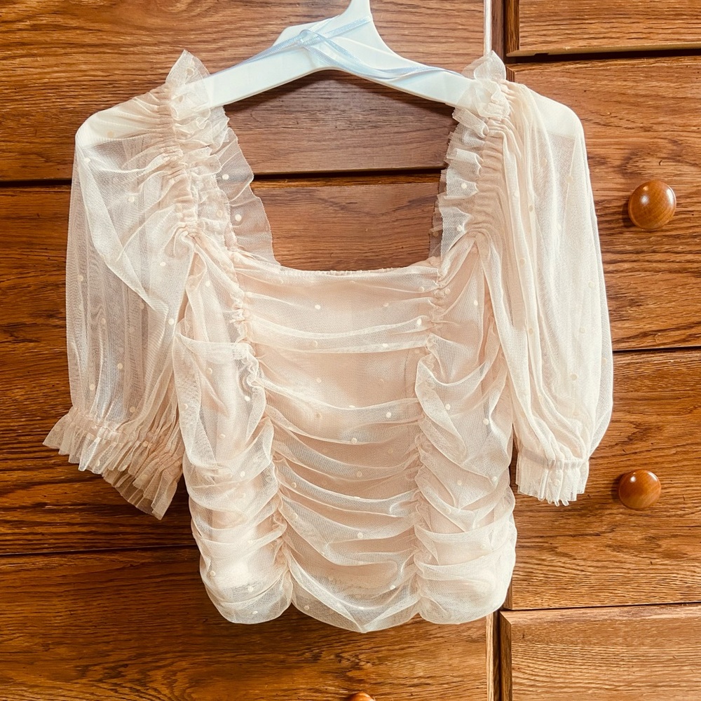 Cute light pink top